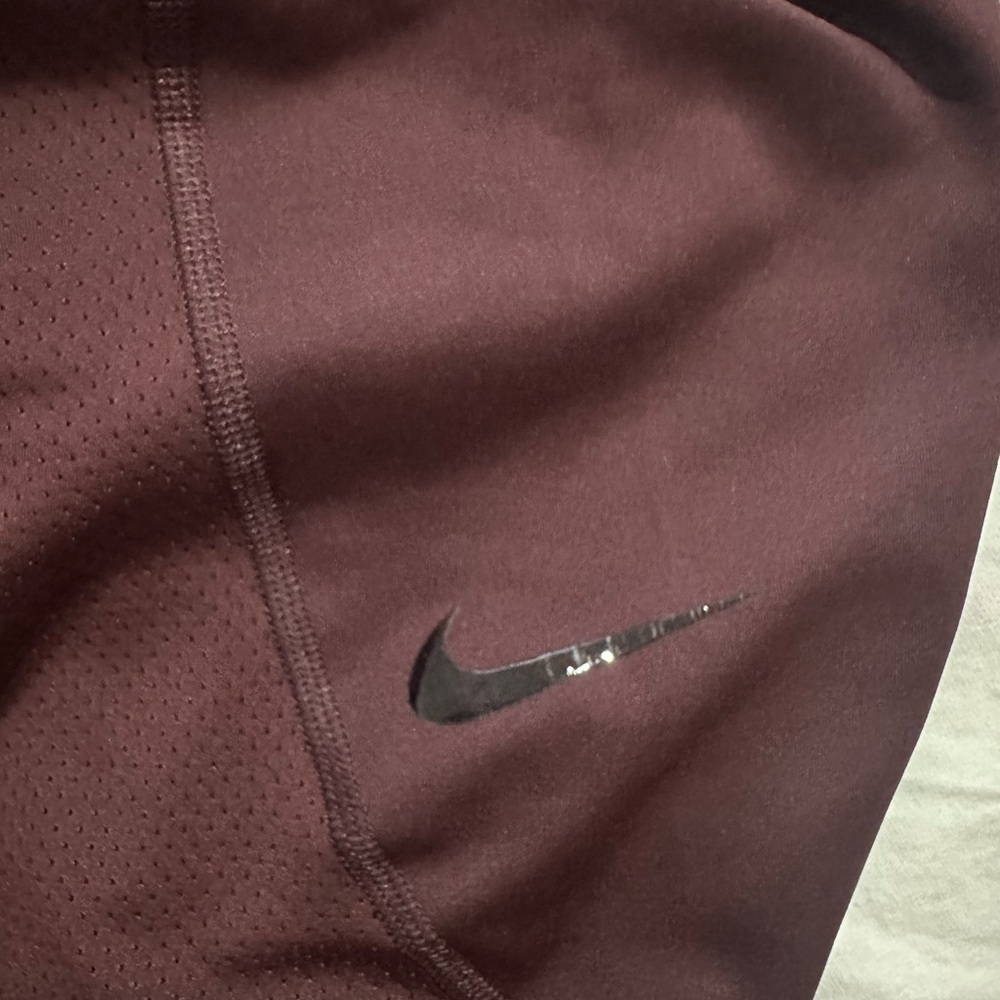 Nike Pro Woman’s Pants - Picture 4 of 6